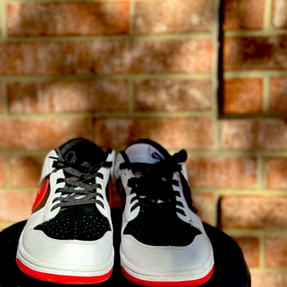 Dunks - Picture 3 of 3